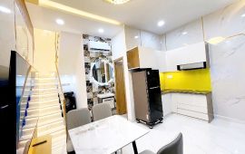 Bán nhà đẹp 2 lầu full nội thất hẻm Lê Văn Sỹ – Vào ở ngay, giá chỉ 4.3 tỷ