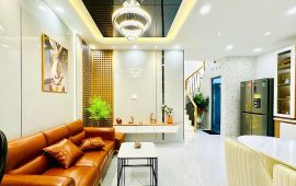 Nhà Đẹp 2 Lầu 4 Phòng Ngủ Hẻm Cao Xuân Dục, Phường Phú Định – Vào Ở Ngay, Giá 4.98 Tỷ