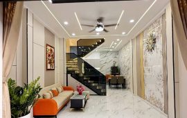 Nhà full nội thất 1 lầu hẻm Phạm Văn Bạch Phường Tân Sơn, diện tích 27.33m², 2 phòng ngủ, 2 WC, hẻm 3m, gần sân bay, giá 4.5 tỷ